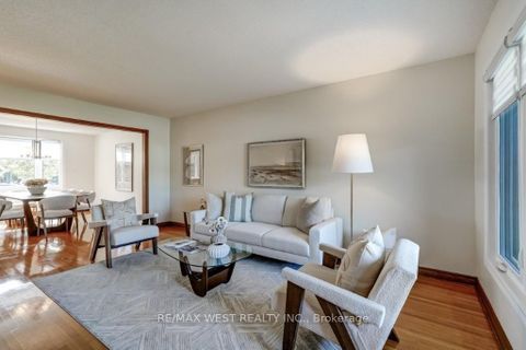 Photo 5 at 167 Silverhill Drive, City Centre West, Toronto