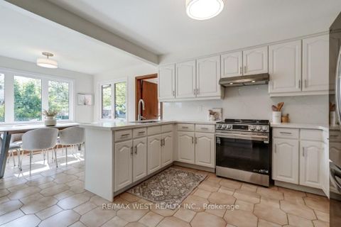 Photo 11 at 167 Silverhill Drive, City Centre West, Toronto