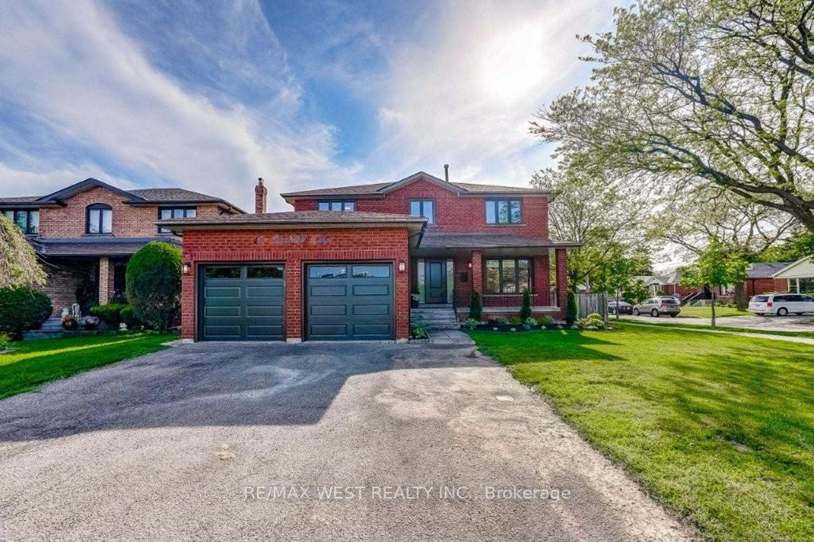 167 Silverhill Drive, City Centre West, Toronto 