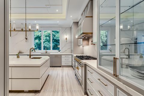 Photo 17 at 34 Medalist Road, Windfields, Toronto