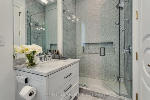 Photo 31 at 34 Medalist Road, Windfields, Toronto