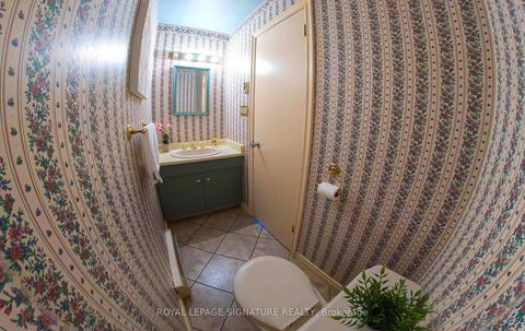 Photo 17 at 11 Gablehurst Crescent, Sullivan, Toronto