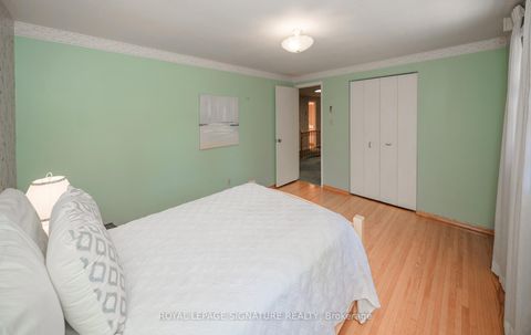 Photo 25 at 11 Gablehurst Crescent, Sullivan, Toronto