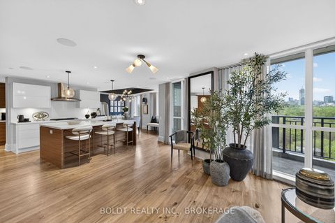 Photo 9 at 702 - 181 Davenport Road, Annex, Toronto