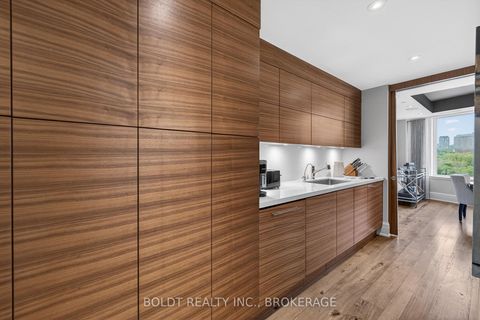 Photo 13 at 702 - 181 Davenport Road, Annex, Toronto