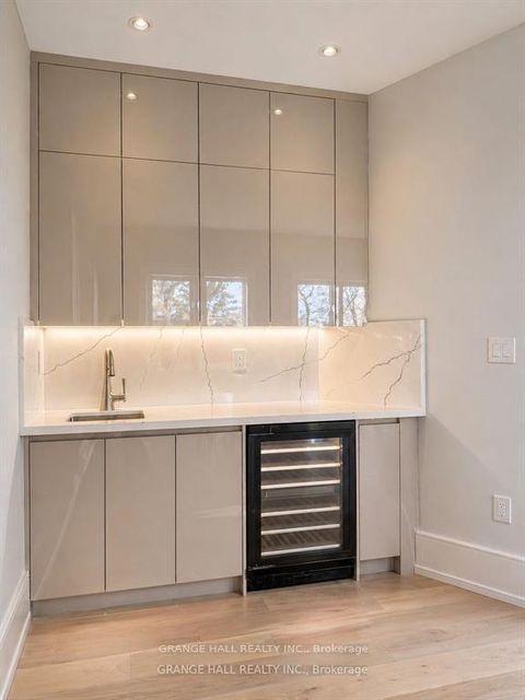 Photo 9 at 16 Barker Avenue, Beaumonde Heights, Toronto