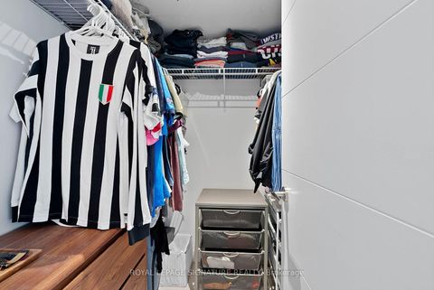 Photo 16 at 710 - 525 Adelaide Street W, Waterfront Communities C1, Toronto