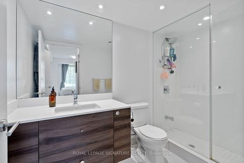 Photo 18 at 710 - 525 Adelaide Street W, Waterfront Communities C1, Toronto