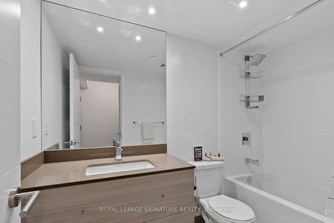Photo 22 at 710 - 525 Adelaide Street W, Waterfront Communities C1, Toronto
