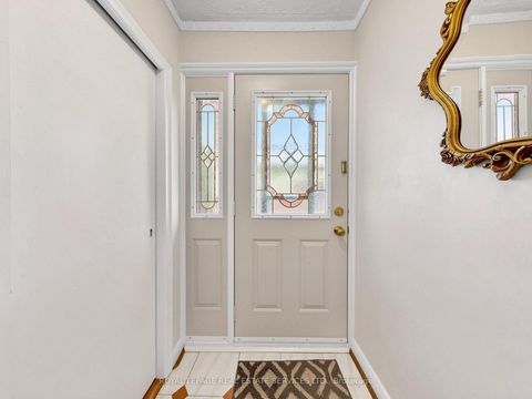 Photo 23 at 86 Whitburn Crescent, CFB, Toronto