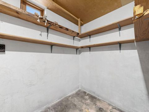 Photo 38 at 86 Whitburn Crescent, CFB, Toronto