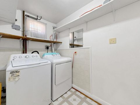 Photo 41 at 86 Whitburn Crescent, CFB, Toronto
