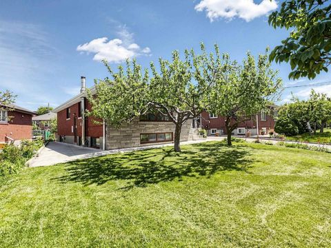 Photo 45 at 86 Whitburn Crescent, CFB, Toronto