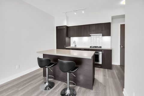Photo 8 at 1104 - 501 St Clair Avenue W, Casa Loma, Toronto