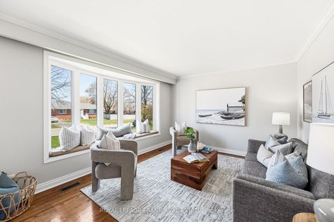 Photo 5 at 1212 Valley Drive, Lakeview, Oshawa