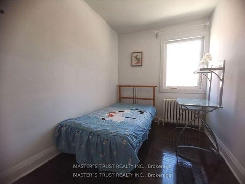 Photo 12 at 623 O' Connor Dr Drive, East York, Toronto