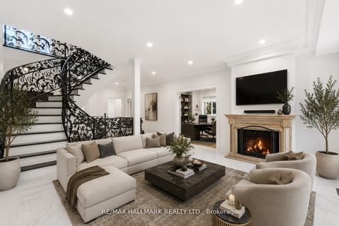 Photo 2 at 32 Orchard Park Drive, West Hill, Toronto