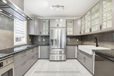 Photo 13 at 32 Orchard Park Drive, West Hill, Toronto