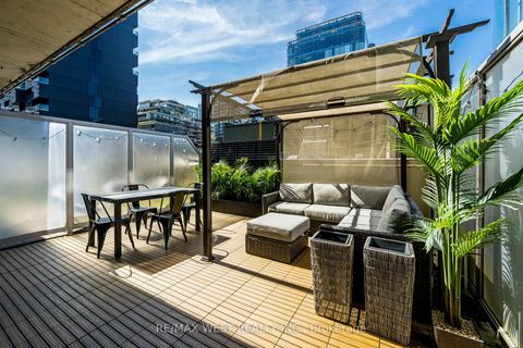 Photo 2 at 212 - 66 Portland Street, Waterfront Communities C1, Toronto