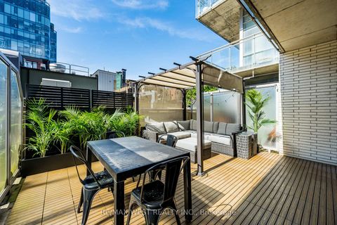 Photo 4 at 212 - 66 Portland Street, Waterfront Communities C1, Toronto