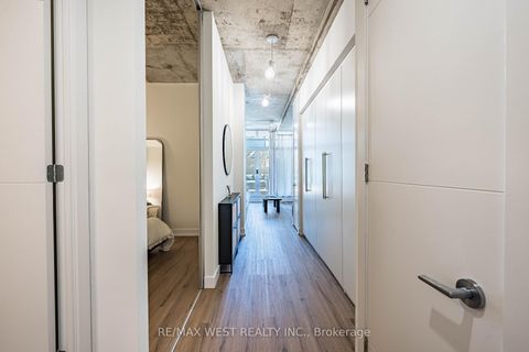 Photo 5 at 212 - 66 Portland Street, Waterfront Communities C1, Toronto