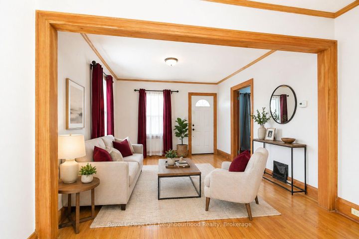 Photo 6 at 65 Gladstone Avenue, McLaughlin, Oshawa