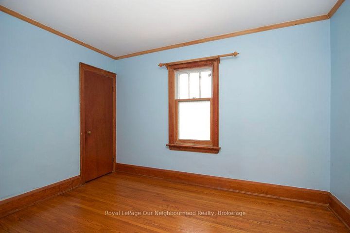Photo 8 at 65 Gladstone Avenue, McLaughlin, Oshawa