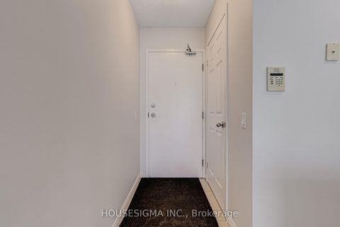 Photo 7 at 901 - 28 Harrison Garden Boulevard, Willowdale East, Toronto