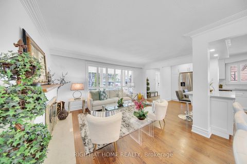 Photo 3 at 19 Wall Avenue, Pelmo Park W4, Toronto