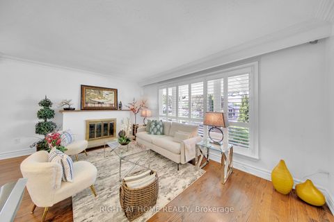 Photo 6 at 19 Wall Avenue, Pelmo Park W4, Toronto