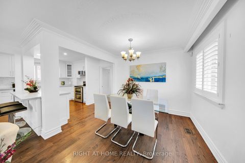 Photo 9 at 19 Wall Avenue, Pelmo Park W4, Toronto