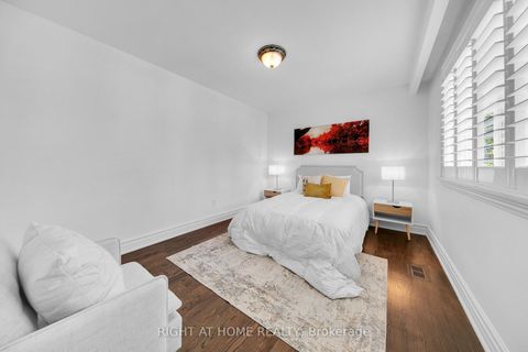 Photo 18 at 19 Wall Avenue, Pelmo Park W4, Toronto