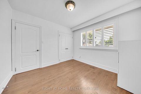 Photo 23 at 19 Wall Avenue, Pelmo Park W4, Toronto