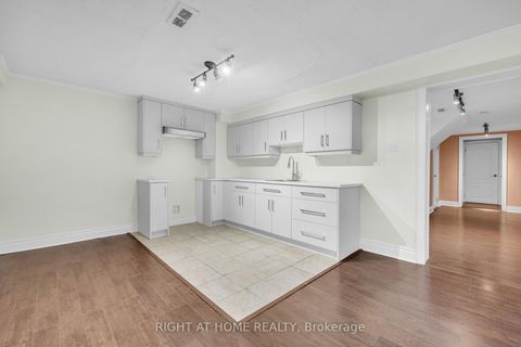 Photo 25 at 19 Wall Avenue, Pelmo Park W4, Toronto
