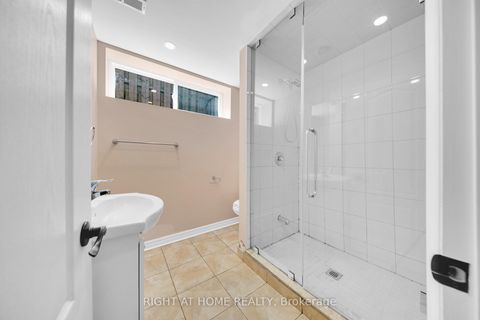 Photo 27 at 19 Wall Avenue, Pelmo Park W4, Toronto