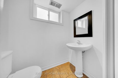 Photo 31 at 19 Wall Avenue, Pelmo Park W4, Toronto