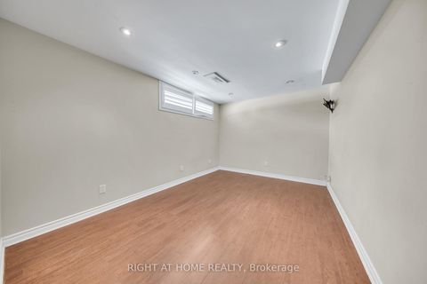 Photo 33 at 19 Wall Avenue, Pelmo Park W4, Toronto