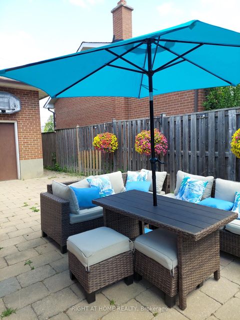 Photo 40 at 19 Wall Avenue, Pelmo Park W4, Toronto