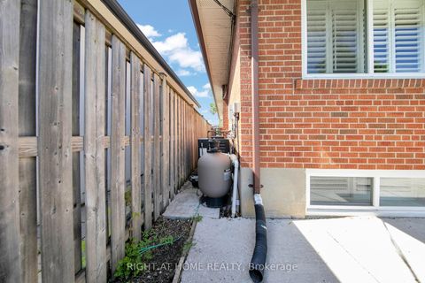Photo 48 at 19 Wall Avenue, Pelmo Park W4, Toronto
