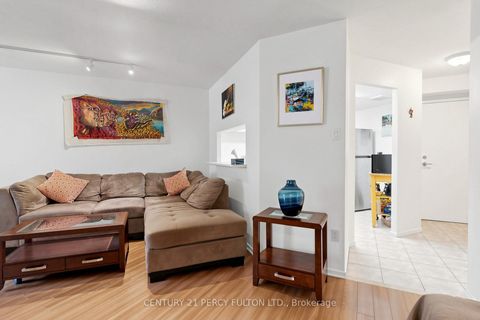 Photo 7 at 224 - 77 Maitland Place, North St. James Town, Toronto