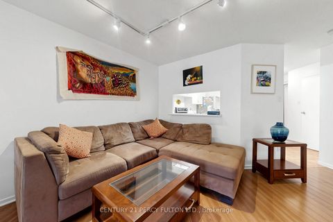Photo 8 at 224 - 77 Maitland Place, North St. James Town, Toronto