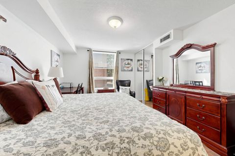 Photo 17 at 224 - 77 Maitland Place, North St. James Town, Toronto