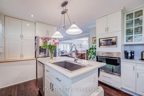 Photo 14 at 593A Scarlett Road N, Humber Heights, Toronto