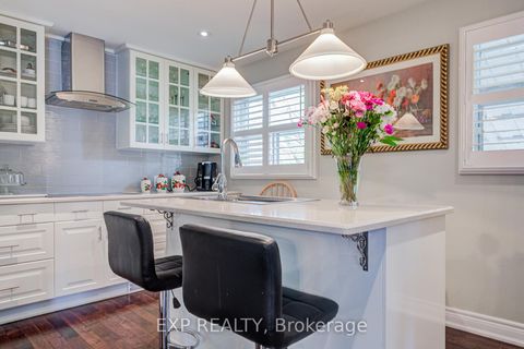 Photo 18 at 593A Scarlett Road N, Humber Heights, Toronto