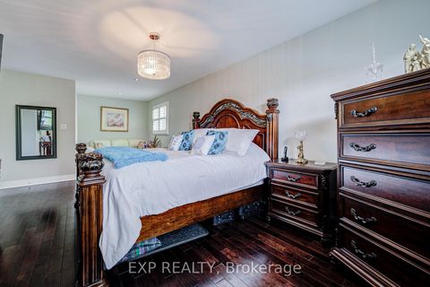 Photo 22 at 593A Scarlett Road N, Humber Heights, Toronto