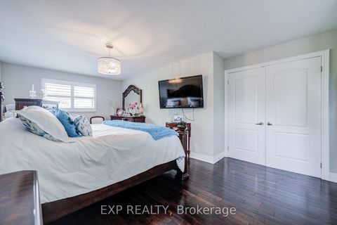 Photo 23 at 593A Scarlett Road N, Humber Heights, Toronto