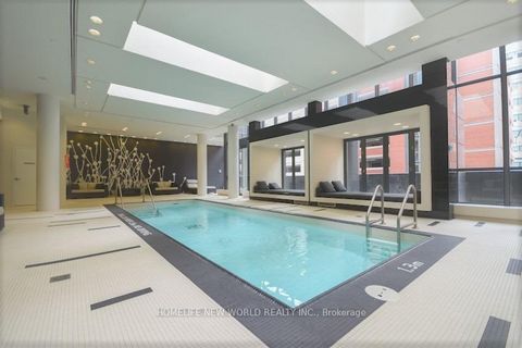 Photo 7 at 808 - 770 Bay Street, Bay Street Corridor, Toronto
