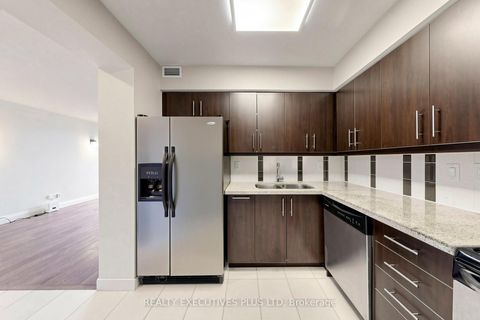Photo 5 at 604 - 18 Hillcrest Avenue, Willowdale East, Toronto
