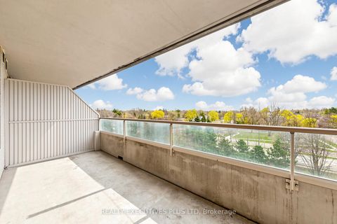 Photo 27 at 604 - 18 Hillcrest Avenue, Willowdale East, Toronto