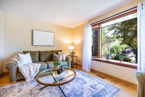 Photo 3 at 17 Gorsey Square, Malvern, Toronto